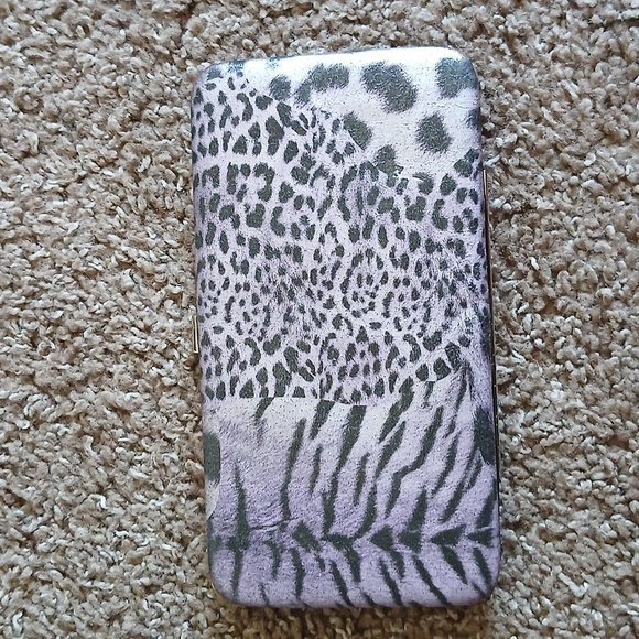 Purple multi animal print metallic wallet - Picture 1 of 17